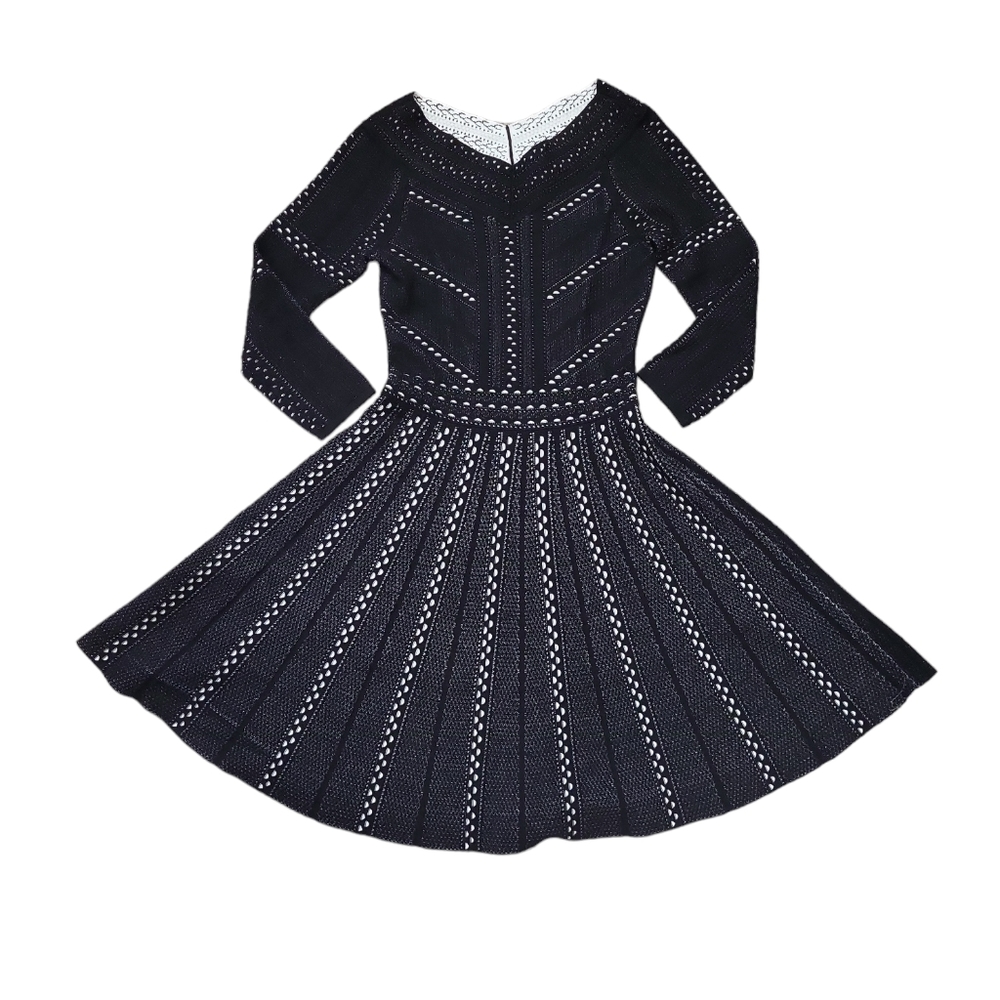 EUC Karen Millen women's long sleeve circle skirt sweater dress strips, S